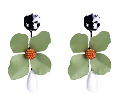Fashion flower earrings earrings female holiday wind flower earrings natural elements solid petals earrings