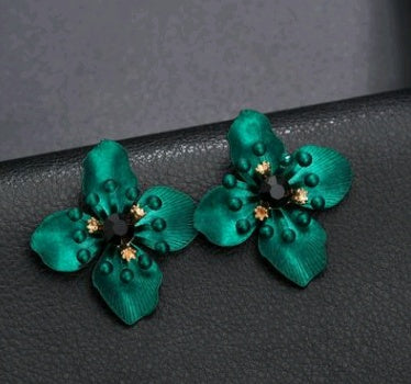 Fashion flower earrings earrings female holiday wind flower earrings natural elements solid petals earrings