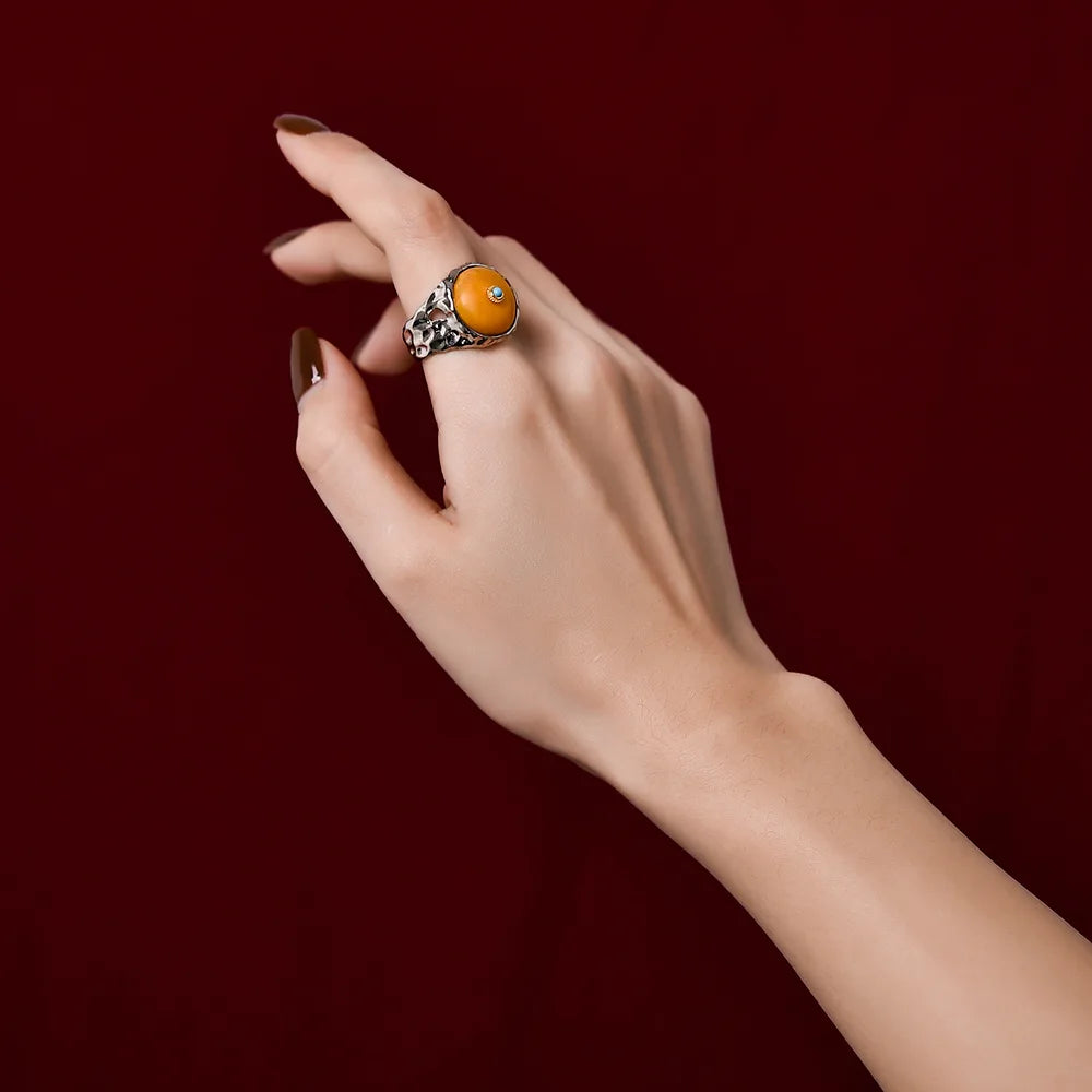 Uglyless Peace Button China Chic Amber Beeswax Rings for Women Luxury Big Gemstone Ring Hollow Wide 925 Silver Turquoise Jewelry