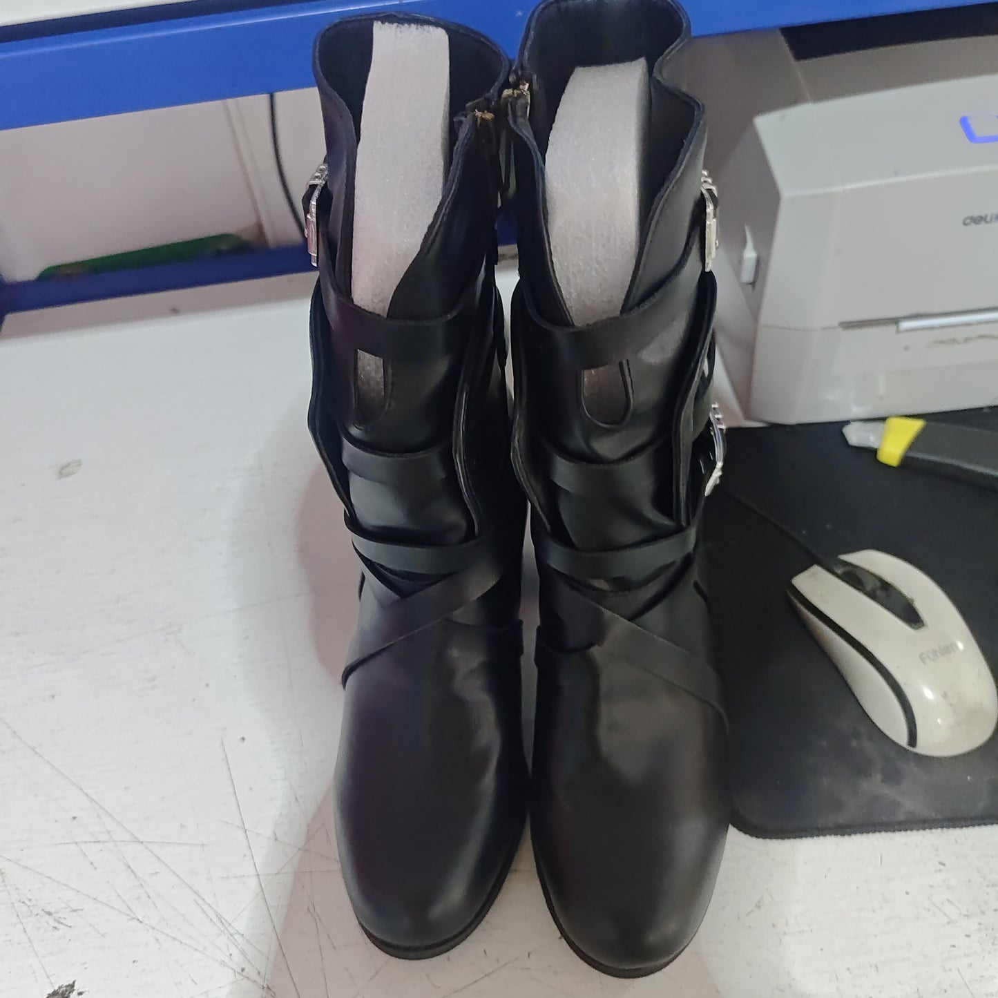 Ladies leather boots